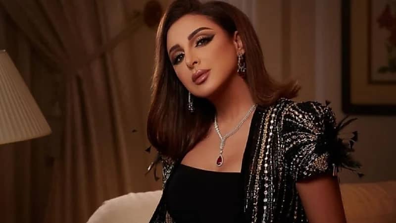 أنغام لـ مبروك عطية: كسفتنا الله يكسفك