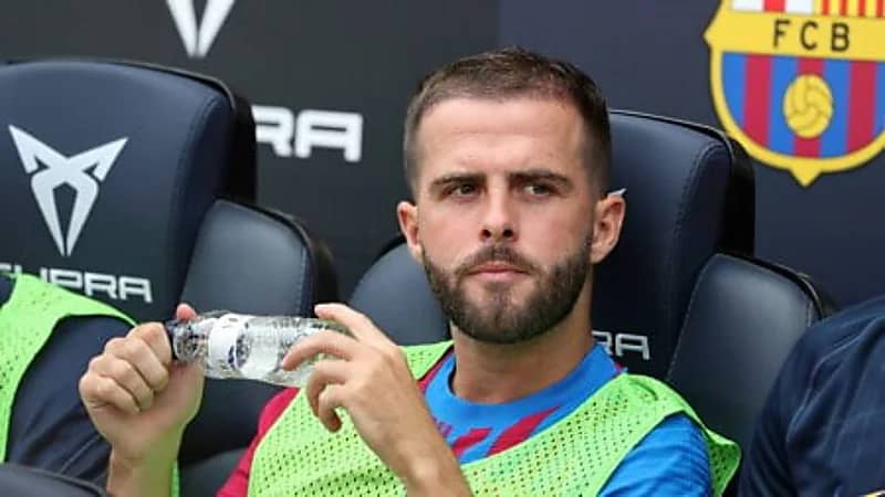 النصر يجدد رغبته في ضم نجم برشلونة