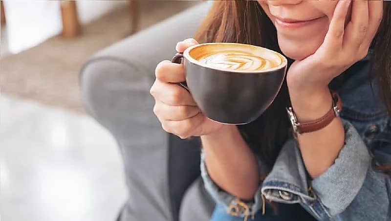 بالفيديو.. مختص : لا صحة بأن القهوة تثبت الوزن