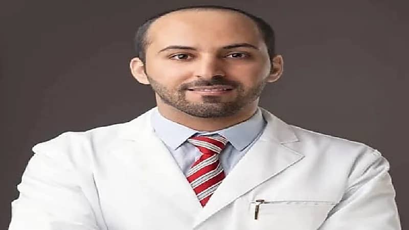 استشاري: التدخين والخمر يؤثران سلبًا على قدرة المعدة لهضم الطعام