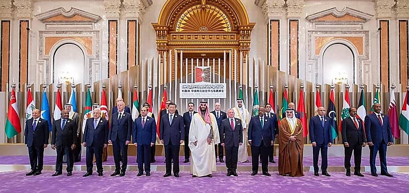 صورة تذكارية لولي العهد مع الرئيس الصيني وقادة مجلس التعاون