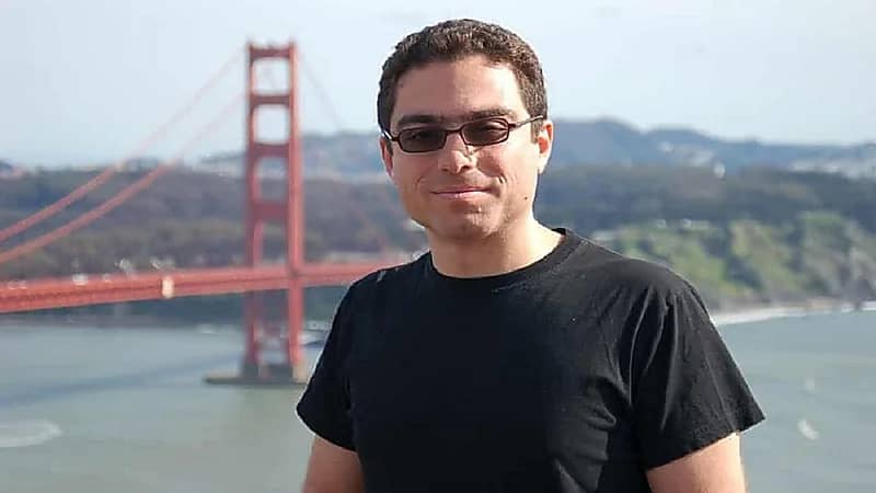 محتجز أمريكي في سجون إيران ينهي إضرابه بسبب تدهور وضعه الصحي