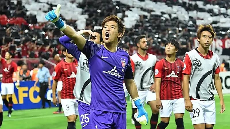 حارس اوراوا الياباني : أريد الفوز والانتقام من خسارة 2019 أمام الهلال