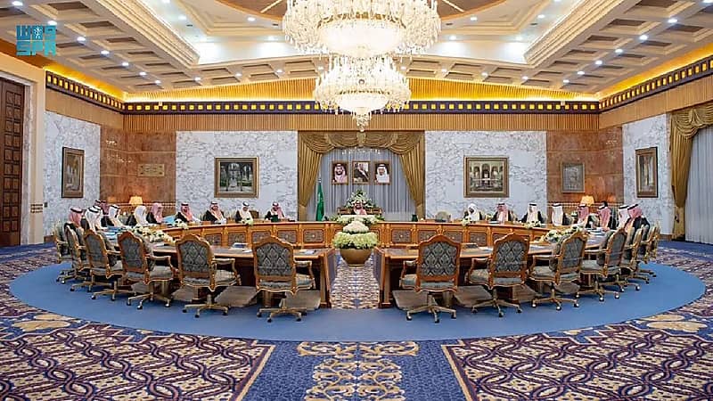 ضوابط إيقاف الخدمات للأفراد وقطاع الأعمال