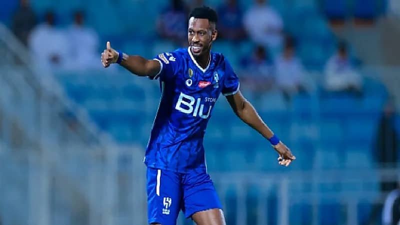 الهلال يتأهل لنصف نهائي كأس الملك بثلاثية على الفتح