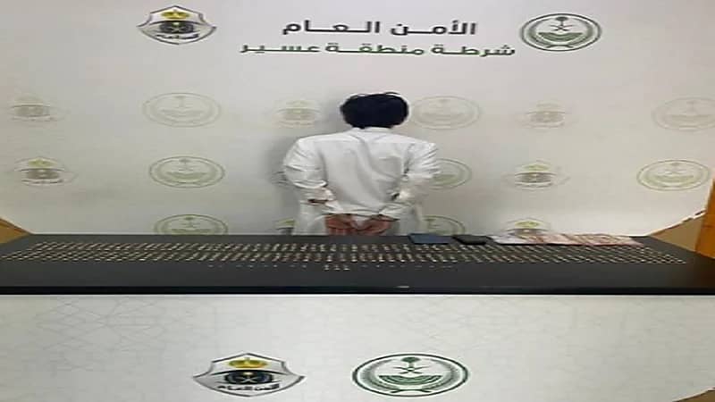 القبض على شخص بحوزته 657 قرصًا من مادة الإمفيتامين المخدر