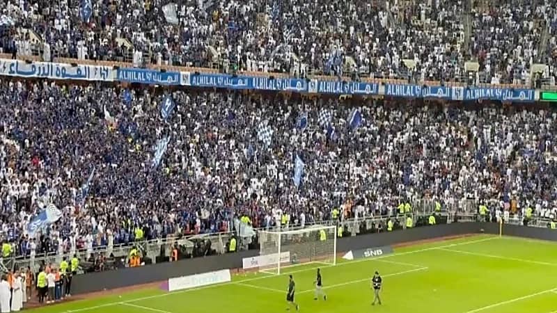شاهد.. جمهور ‎الهلال بعد نهاية اللقاء يردد: "ميسي .. ميسي"