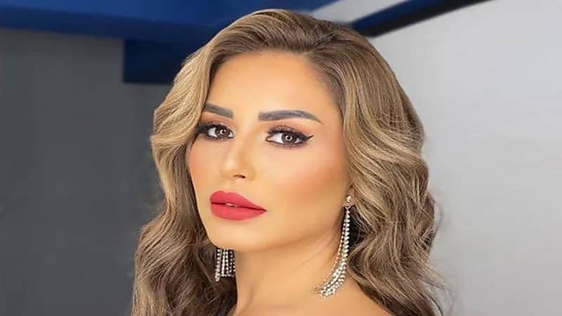 شاهد.. إطلالة مثيرة للفنانة منة فضالي تبهر جمهورها