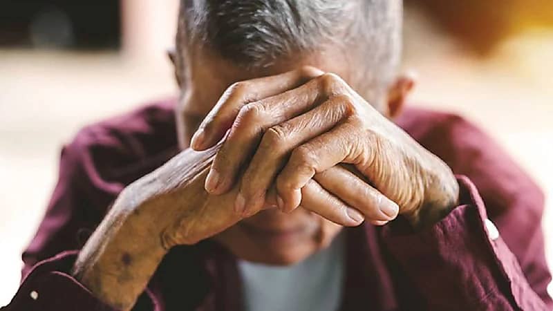 طبيب : ضغوط العمل سبب التنمر على كبار السن.. فيديو