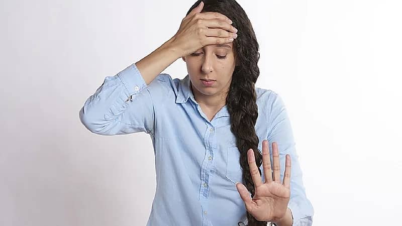 أعراض تظهر في الجسم عند نقص فيتامين D .. فيديو