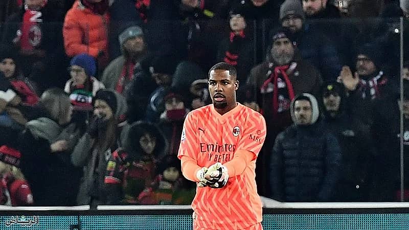 منع 4 مشجعين من دخول الملاعب بعد الإساءة لـ حارس ميلان