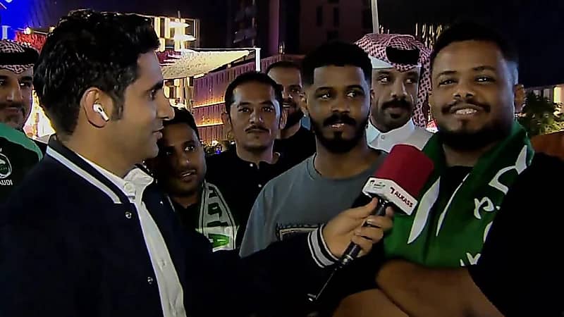الجماهير السعودية في لوسيل: السعودي ما يهاب حدا  ..  فيديو