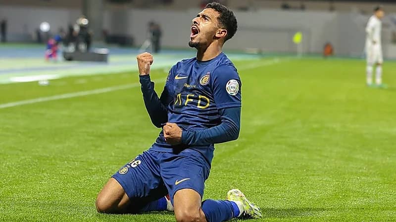 الخلود يقترب من ضم لاعب النصر