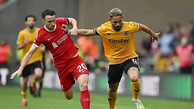 فيروس غامض يصيب معسكر وولفرهامبتون قبل مواجهة ليفربول