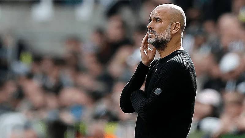 غوارديولا يطلب التعاقد مع موهبة برشلونة