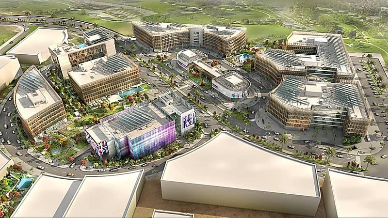 أعمال تنفيذ التكسية الخارجية في مشروع STC Square ...صور