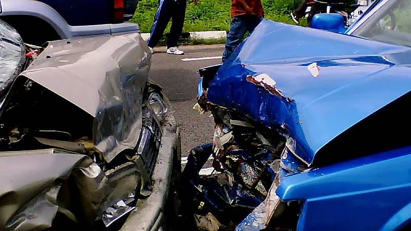 تقنية سيري في آيفون تنقذ حياة شاب في حادث مروري نائي..فيديو