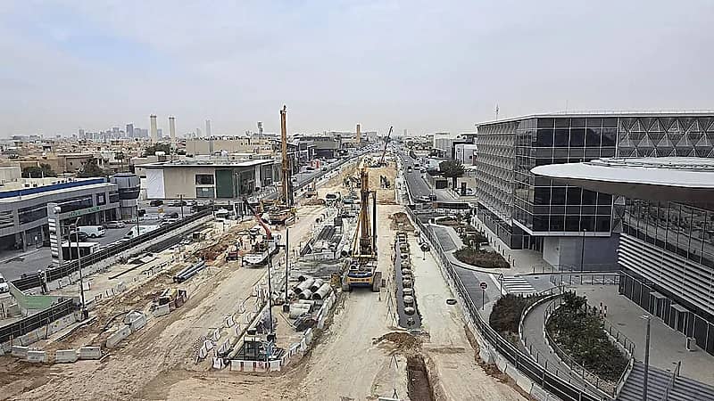 تطور ملحوظ في نفق تقاطع الملك عبدالعزيز والأمير محمد بن سلمان .. صور