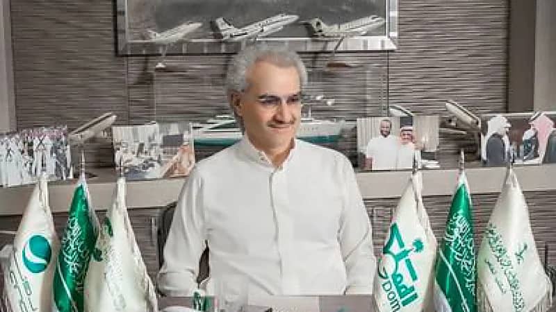 الأمير الوليد بن طلال يعلن ترميم فندق فور سيزونز في بيروت