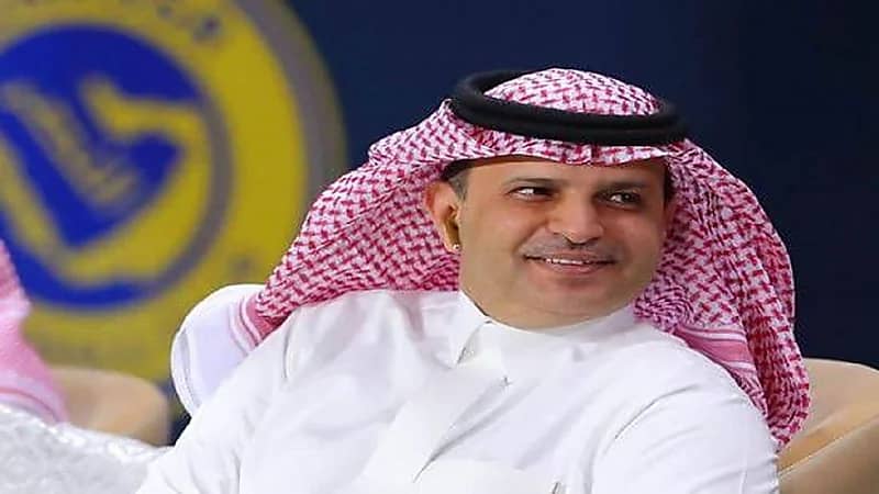 مسلي آل معمر يهاجم حكم مباراة النصر والاتفاق