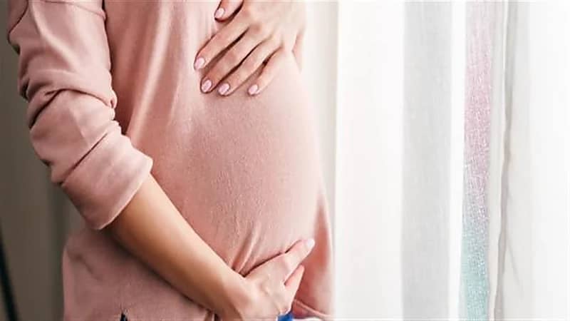 طبيبة توضح الأشياء المسموحة والممنوعة للحامل