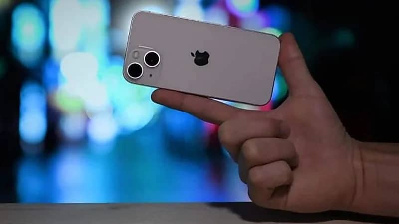 موقف أبل من إصدار هاتف آيفون ميني جديد