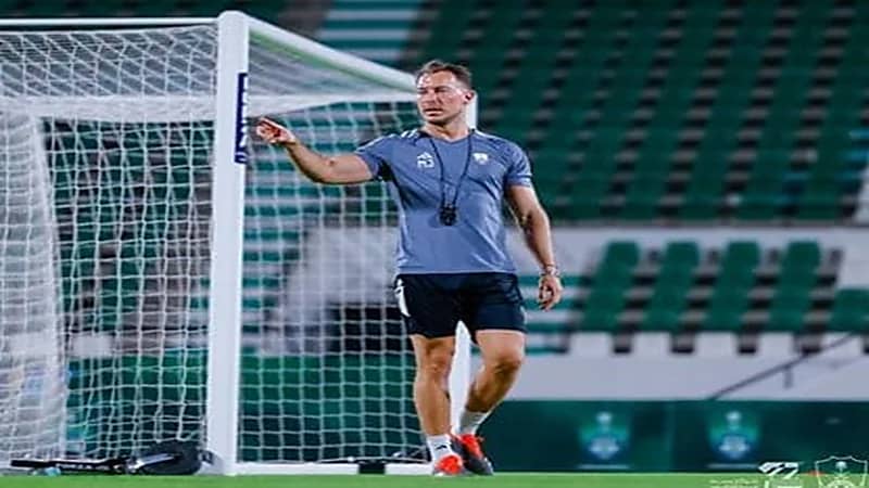 يايسله يستبعد دامس والاتحاد يضم أوناي لقائمة ديربي جدة