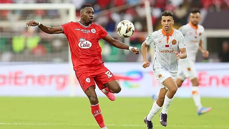 نهضة بركان يتوج بالكونفدرالية الإفريقية