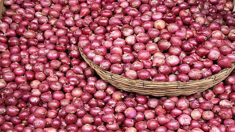 فتاة تُرسل طناً من البصل لحبيبها السابق انتقاماً من خيانته