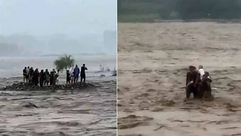 غواصون يكثّفون عمليات البحث عن 18 سائحًا جرفتهم مياه نهر في باكستان