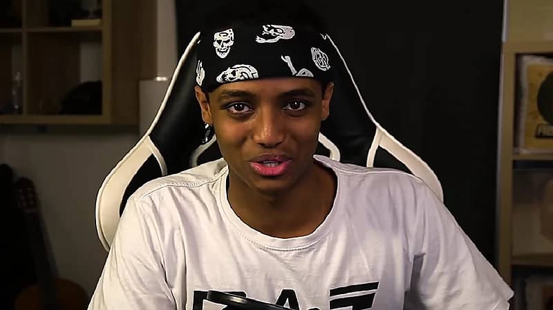 أبو فلة: ربحت أكثر من 10 ملايين دولار في سنة والسناب يتفوق على اليوتيوب.. فيديو