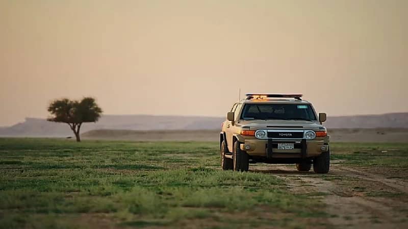 القبض على مخالفين لترويجهما 90 كيلوجرامًا من الحشيش في جازان وجدة