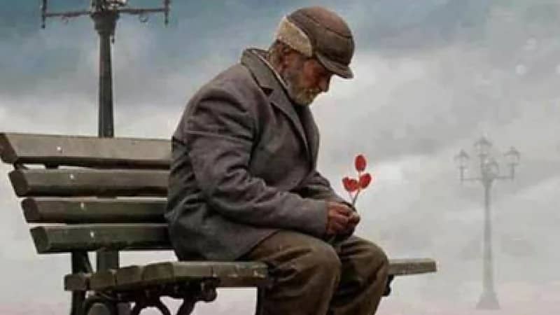 مسن يطلب الطلاق بعد وقوعه في حب فتاة افتراضية بالذكاء الاصطناعي