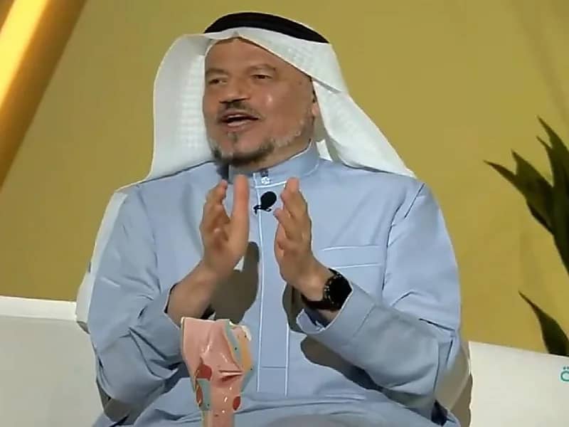 طبيب يوضح متى يكون فقدان الصوت المفاجئ خطيرًا.. فيديو