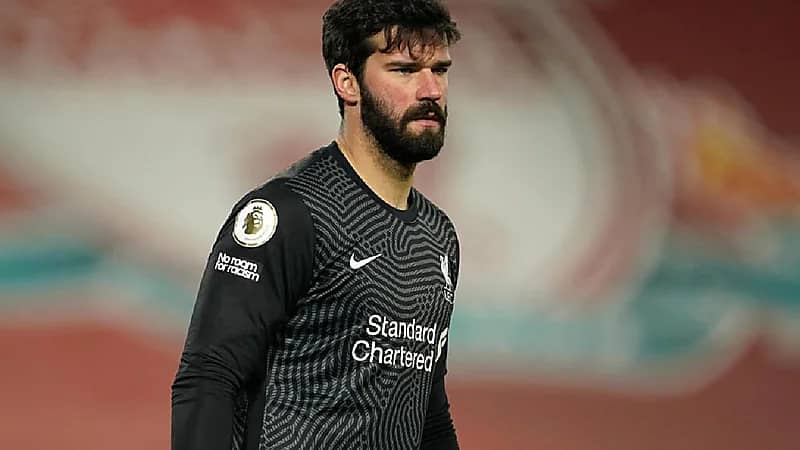 أليسون يرفض الانتقال إلى النصر