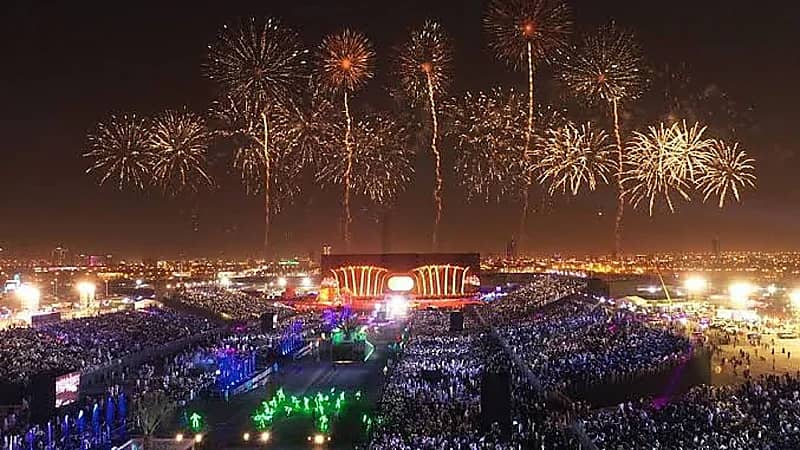 حفلة مجانية لمواليد رجب من فاقدي تواريخ ميلادهم ضمن موسم الرياض  .. صور