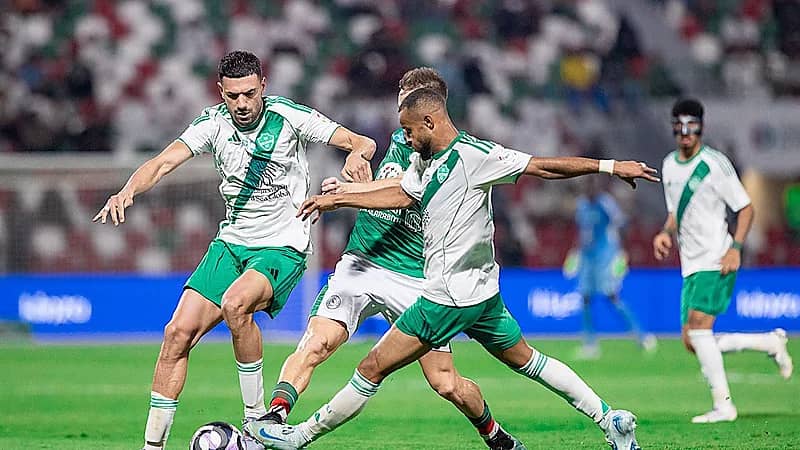 الاتفاق يتعادل سلبياً مع الأهلي