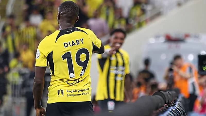 موسى ديابي: لا تتابعوا كل ما يقال في التواصل الاجتماعي.. فيديو