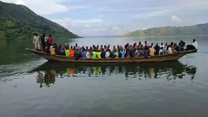 غرق 100 شخص وفقدان 146 آخرين في غرق قارب بالكونغو