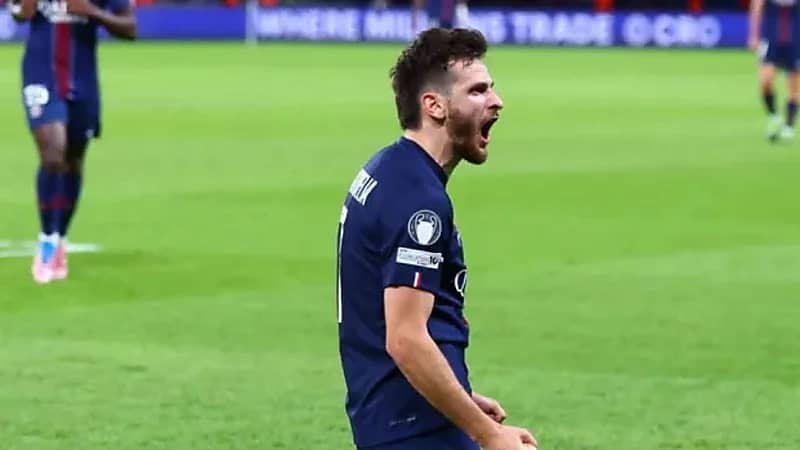 باريس سان جيرمان يكتسح أتلانتا برباعية في دوري الأبطال