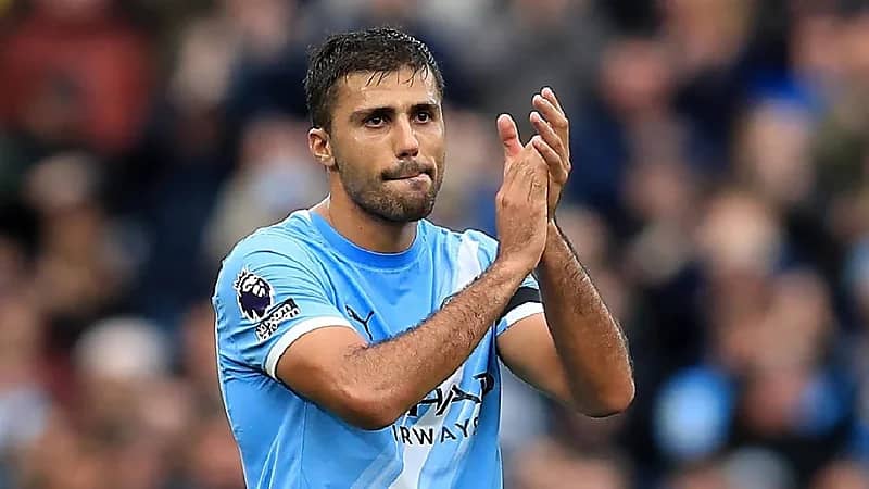 جوارديولا: سنحسم موقف رودري قبل مواجهة أرسنال