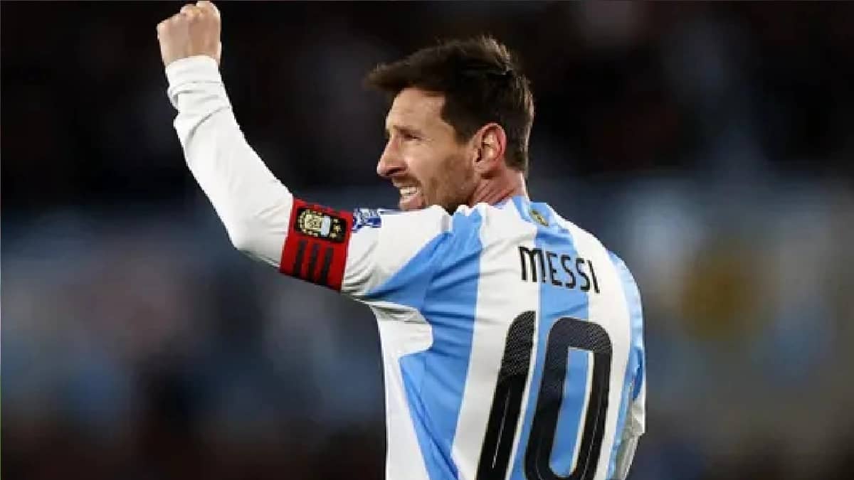 ميسي بديل في مباراة الأرجنتين وفنزويلا