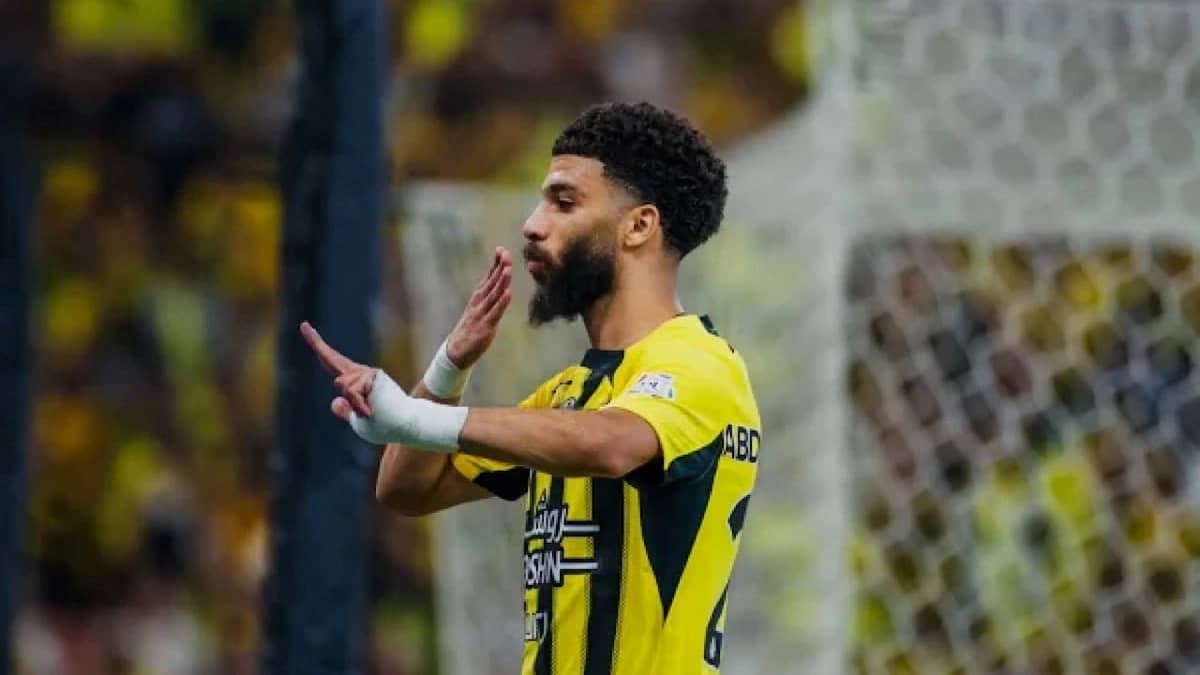 مدة غياب العبود عن الاتحاد