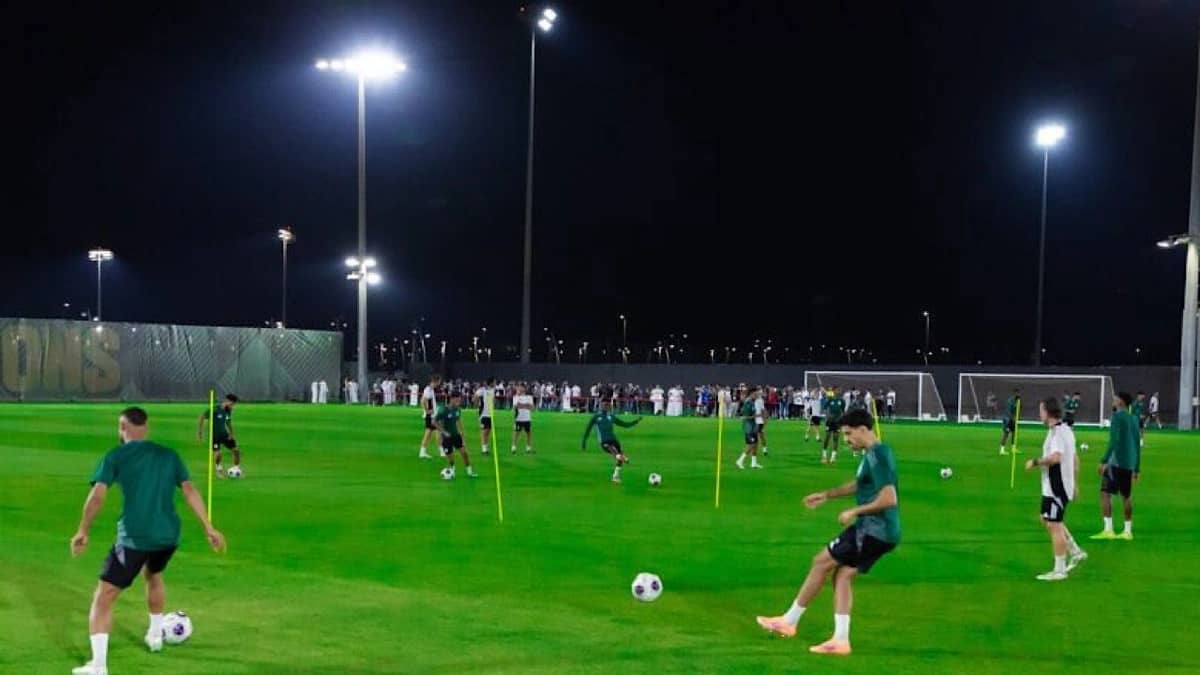 الأخضر يختتم استعداده لمواجهة العراق