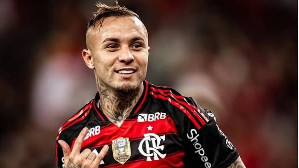 إيفرتون سيبولينيا يقترب من الرحيل عن فلامنغو ويضع دوري روشن ضمن أولوياته