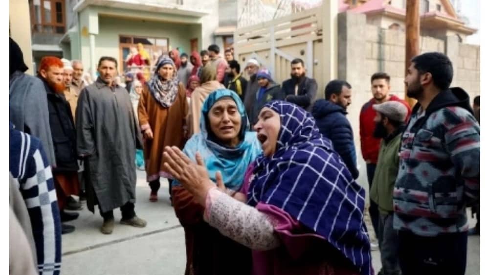 انفجار في مركز شرطة بكشمير يُسفر عن مقتل 9 أفراد و 32 جريحاً