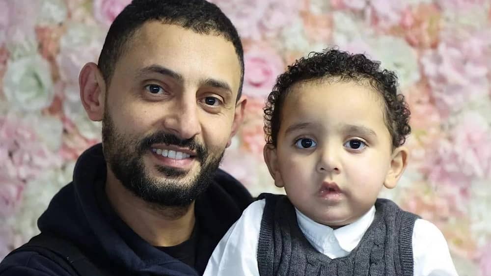 طفل يفقد لسانه بعد ابتلاعه مادة كاوية تشبه الحليب