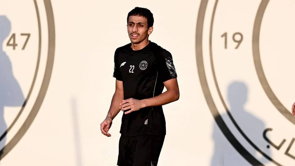 همام الهمامي يغيب عن الشباب لإجراء عملية جراحية