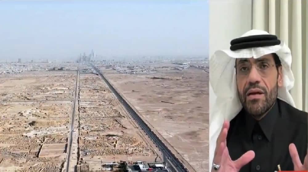 خبير عقاري يوضح طريقة احتساب تعويضات الأراضي المنزوعة.. فيديو