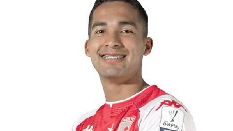 الباطن يكشف تعاقده رسميًا مع الكولومبي سباستيان بيدروزا